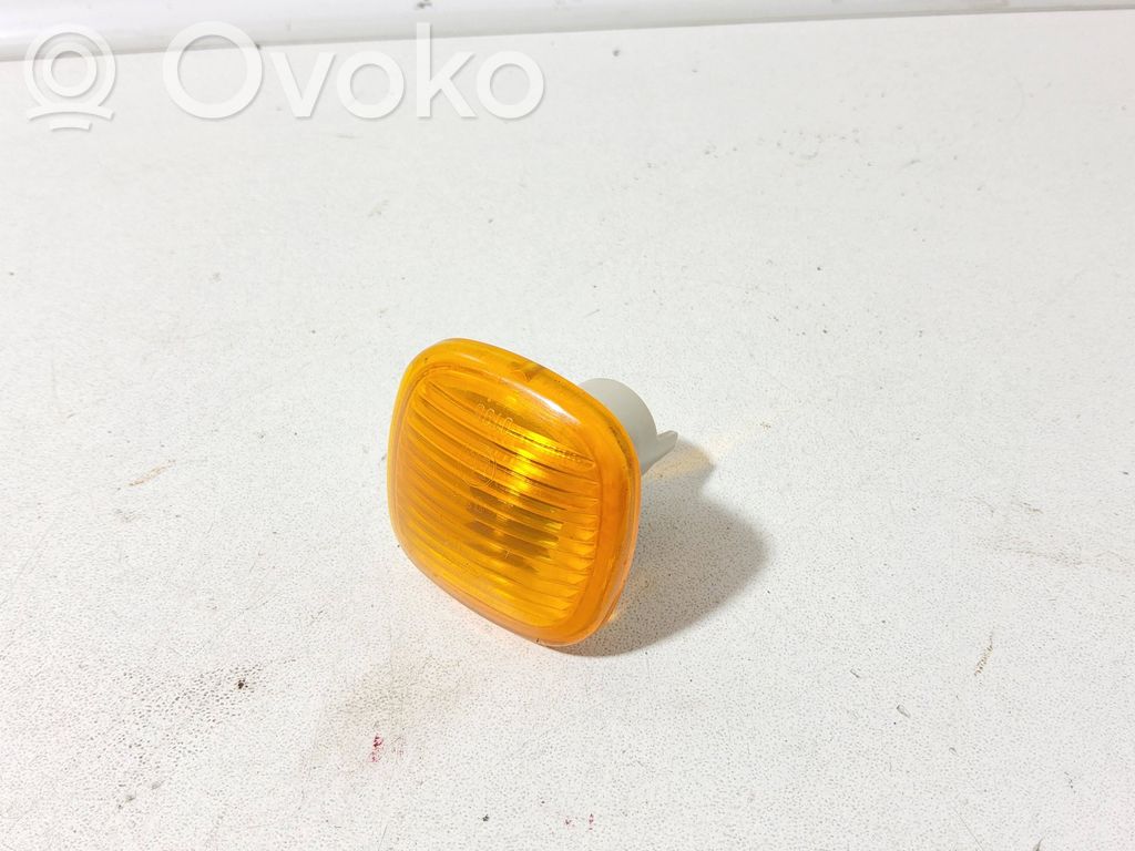 Audi A8 S8 D2 4D Seitenblinker 