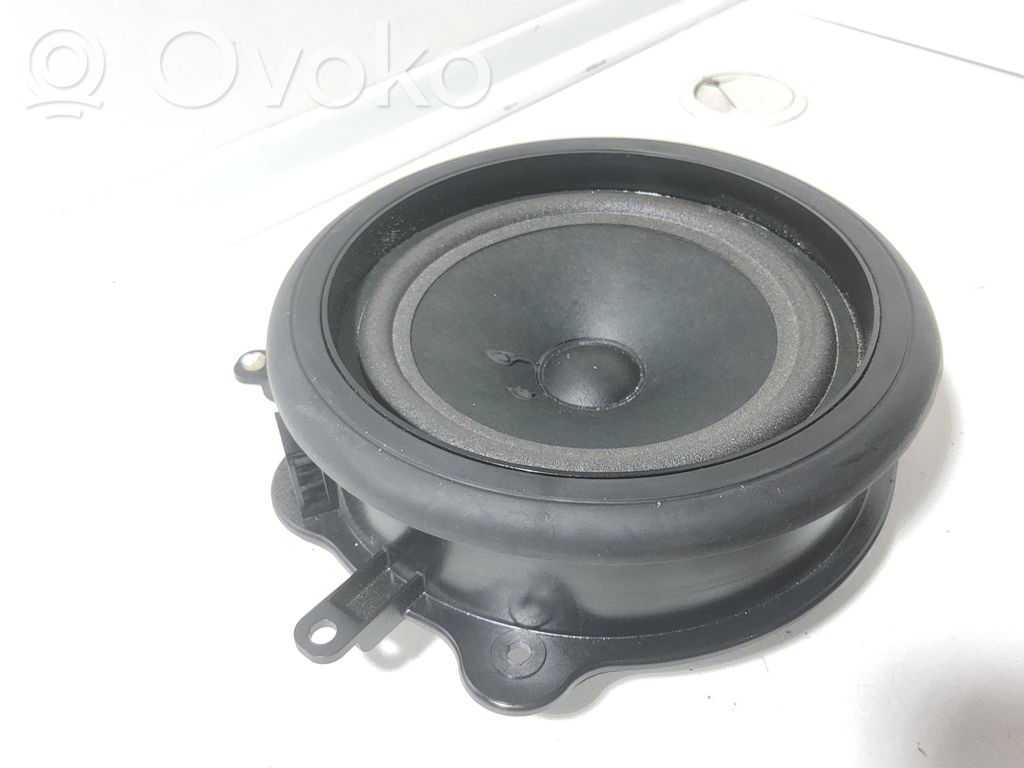 Audi A4 S4 B7 8E 8H Haut-parleur de porte avant 
