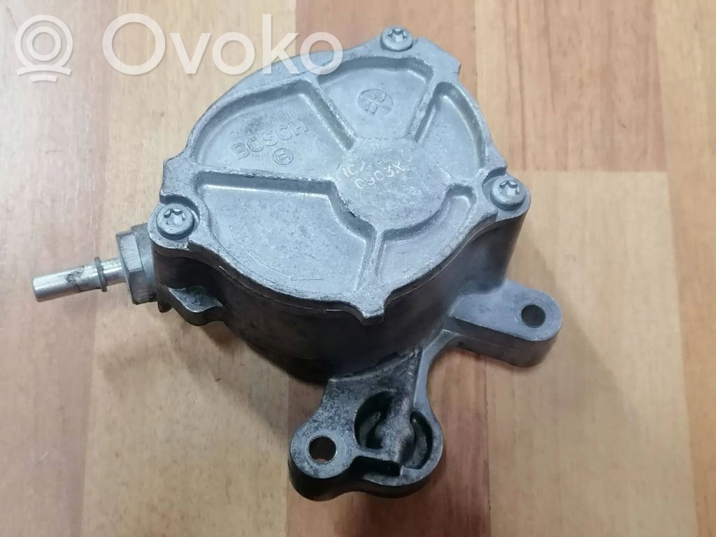 Peugeot 508 Vacuum pump 
