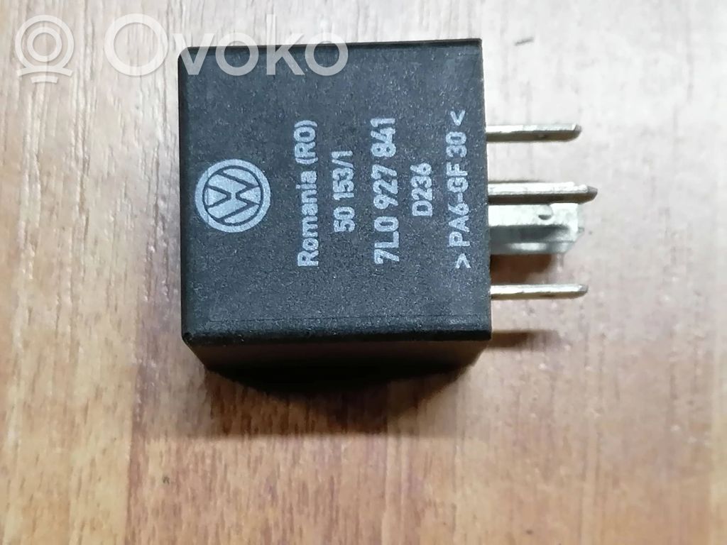 Volkswagen Touareg I Other relay 
