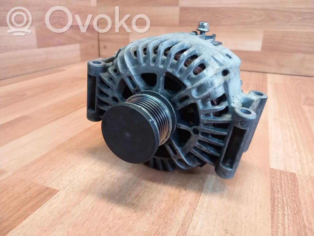 Mercedes-Benz C W204 Alternator 
