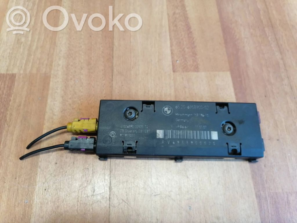 BMW 1 E81 E87 Antenos stiprintuvas 
