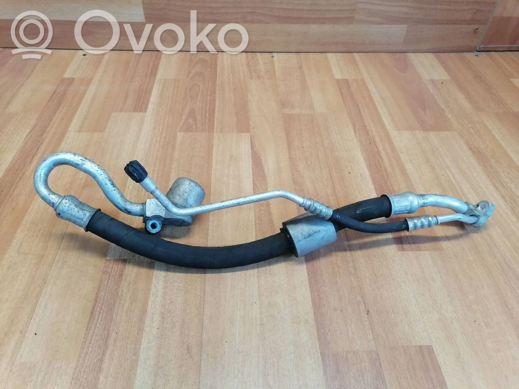 BMW 1 E81 E87 Air conditioning (A/C) pipe/hose 
