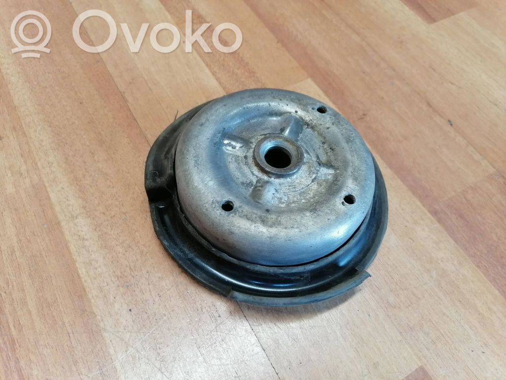 BMW 1 E81 E87 Coil spring mount 