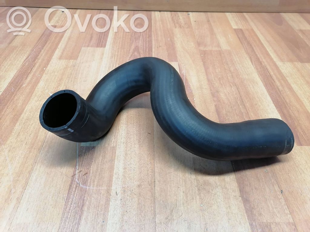 Peugeot 407 Intercooler hose/pipe 