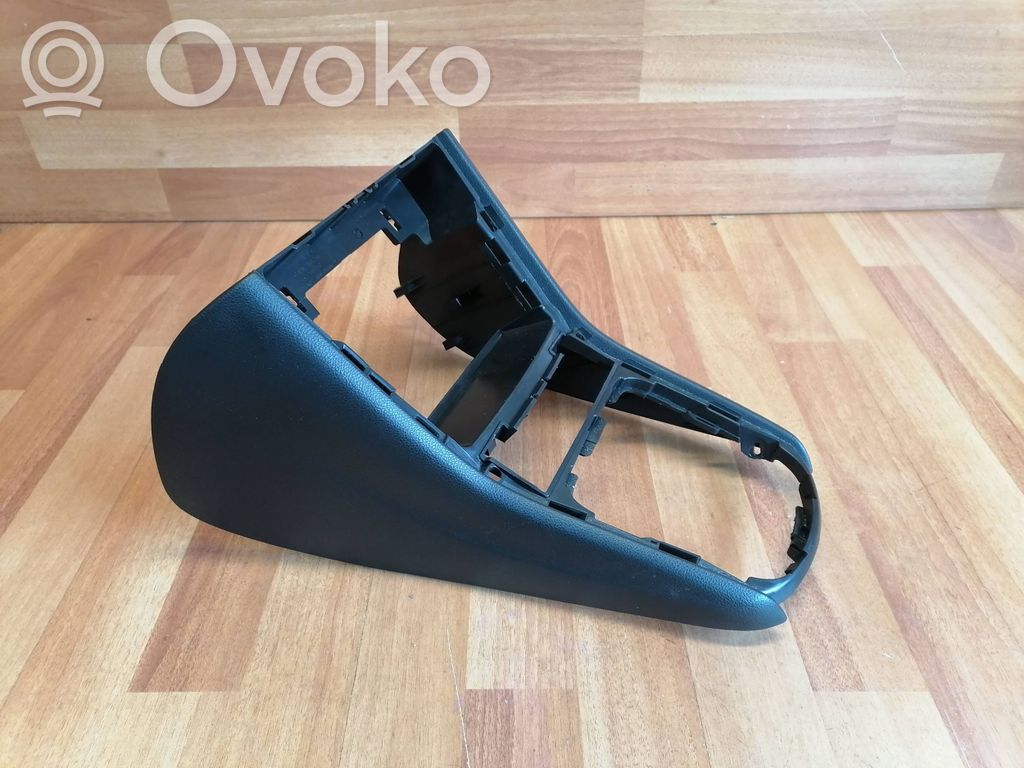 Opel Astra K Kita centrinė konsolės (tunelio) detalė 