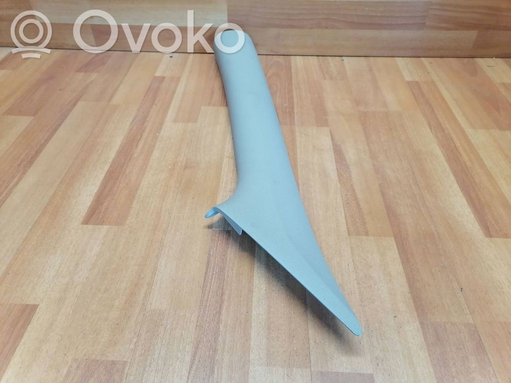 Osłona słupka szyby przedniej / A   39099253,39099398,39043916,39018302,39030005