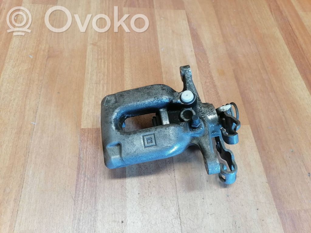 Opel Astra K Caliper del freno trasero 