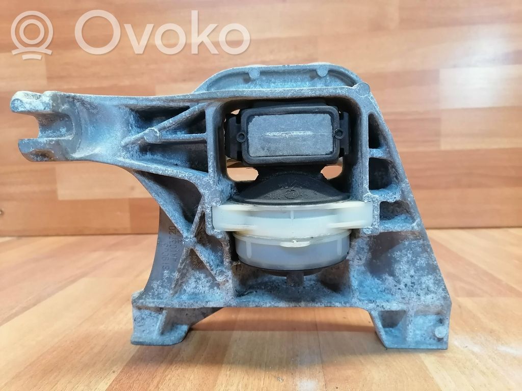 Citroen C4 Grand Picasso Engine mount bracket 