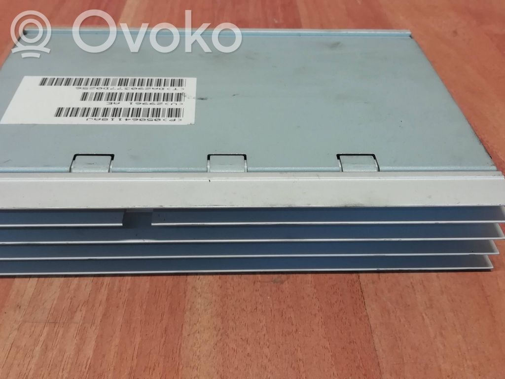 Chrysler 300 - 300C Garso stiprintuvas 
