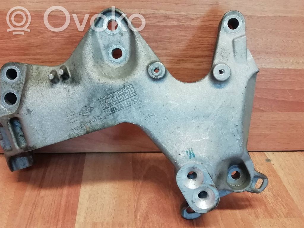 Renault Espace V (RFC) Engine mounting bracket 