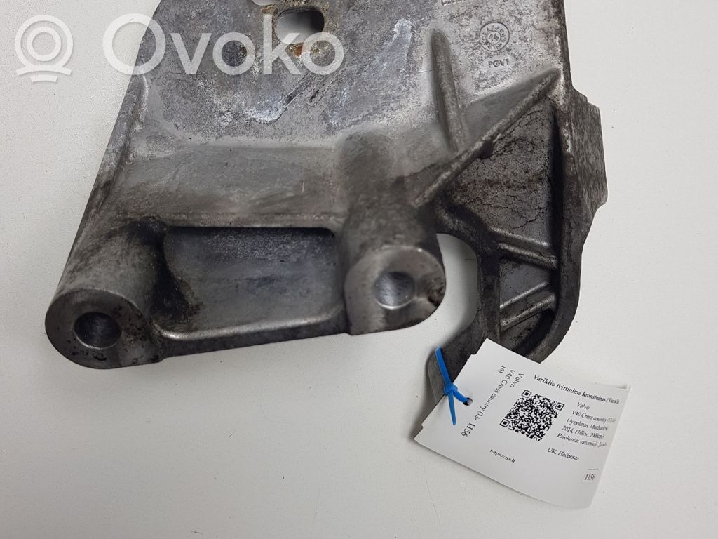 Volvo V40 Cross country Engine mounting bracket 