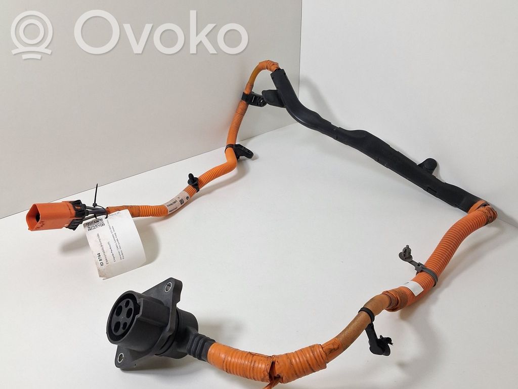 Chrysler Pacifica Electric car charge socket 