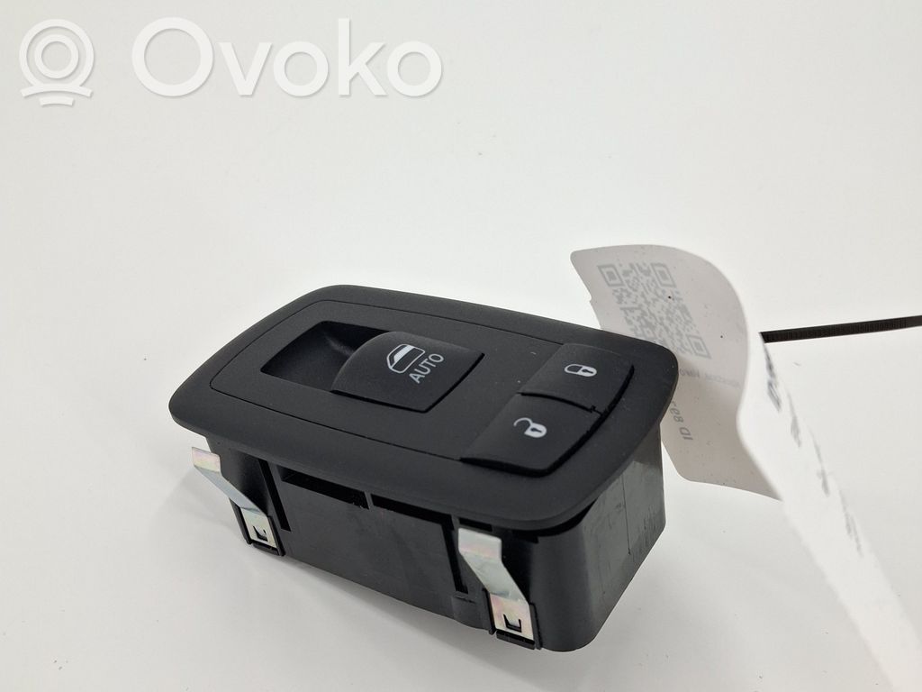Ram 1500 Electric window control switch 