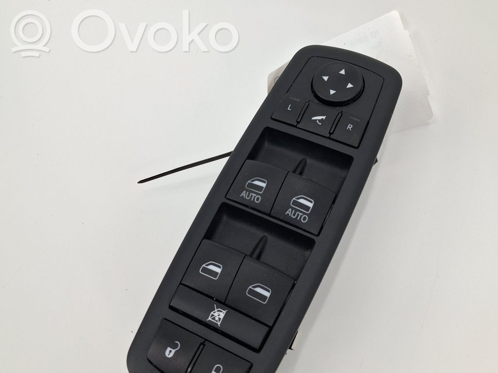 Ram 1500 Electric window control switch 