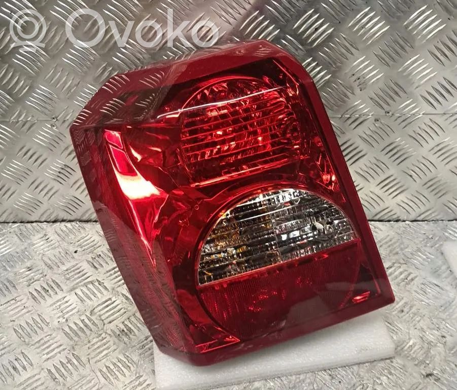 Dodge Caliber Lampa tylna 