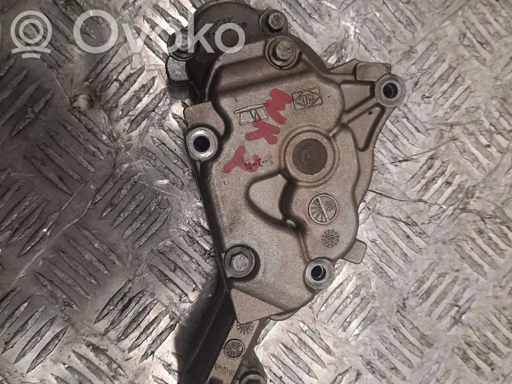 Jeep Grand Cherokee Oil pump 