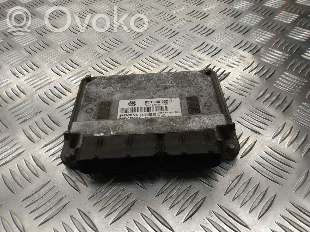 Engine control unit/module   03D906032C,5WP4012407