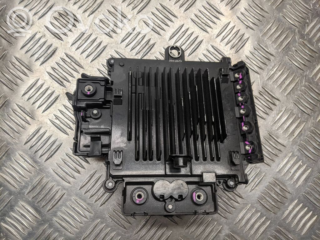 Sonstige Steuergeräte / Module   113102100D