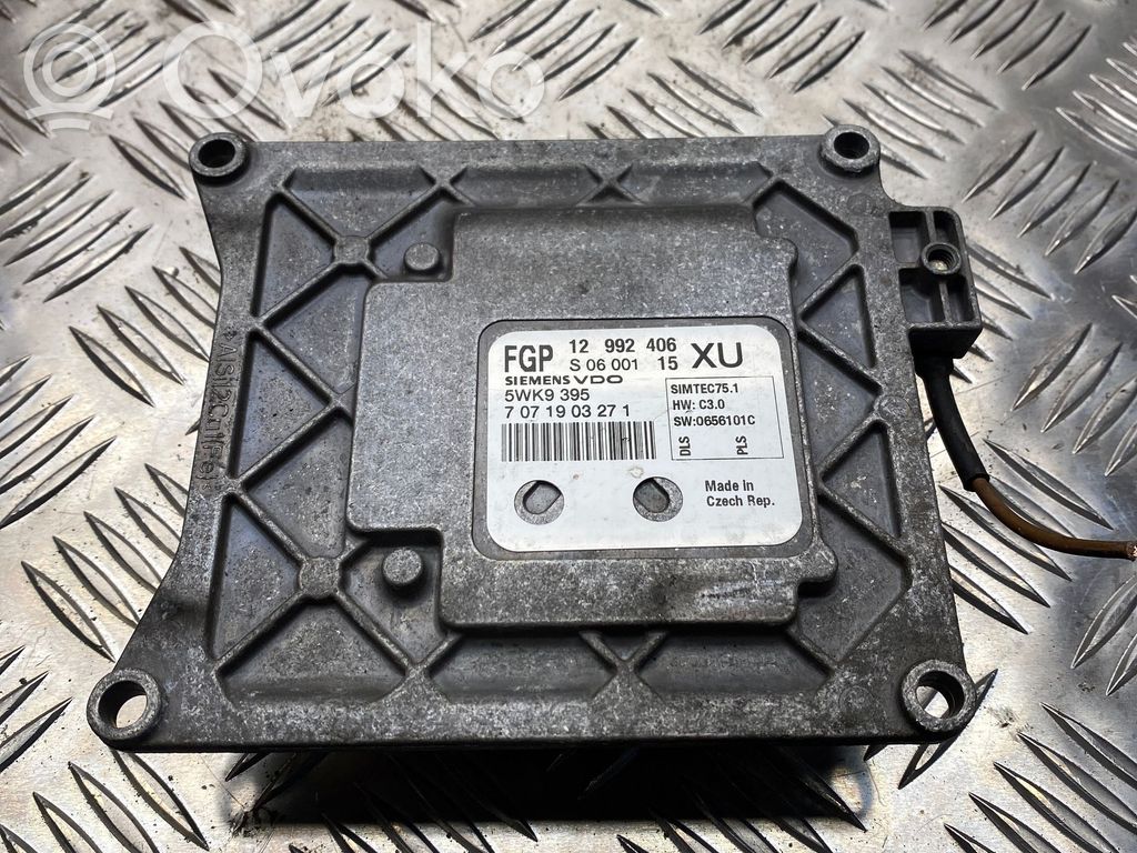 Opel Zafira B Engine control unit/module 