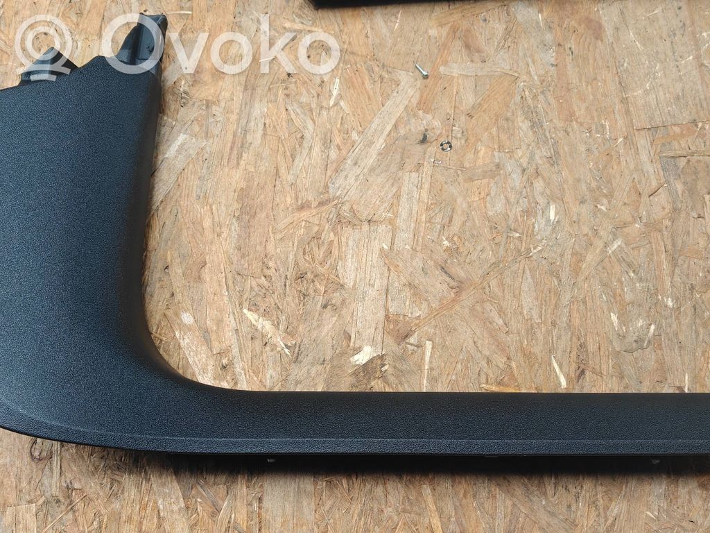 Audi A3 8Y Listwa progowa przednia 