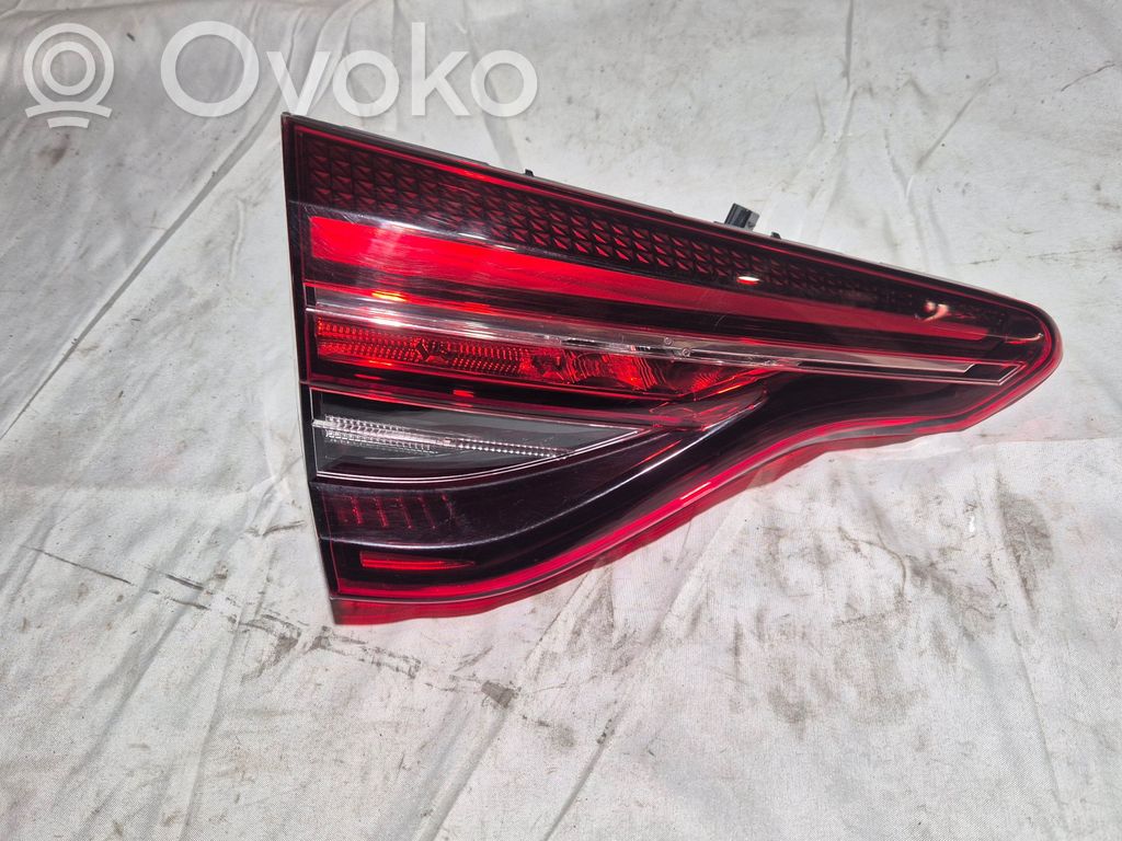 Renault Clio V Luces portón trasero/de freno 