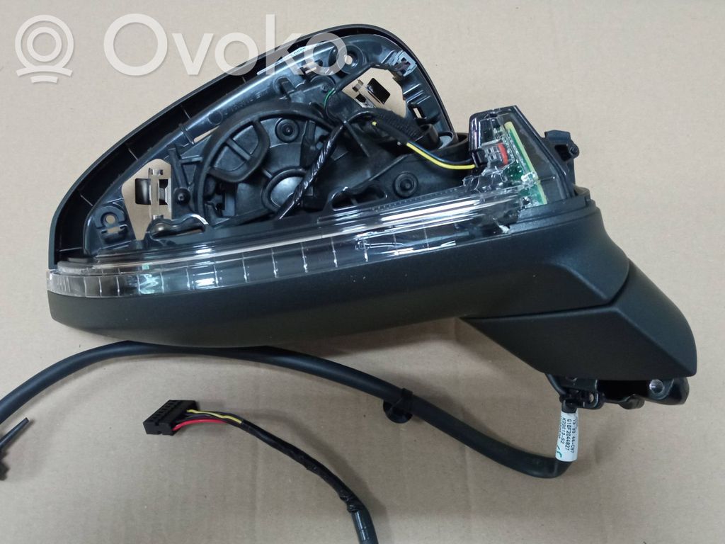 Audi A4 S4 B9 Elektryczne lusterko boczne drzwi przednich 