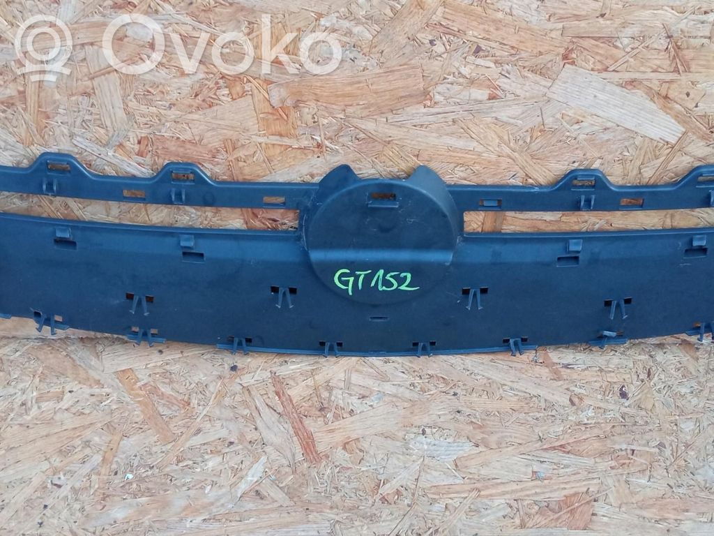 Opel Astra K Etusäleikkö 