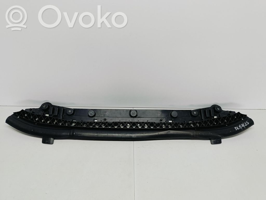 Audi Q6 e-tron Front bumper skid plate/under tray 
