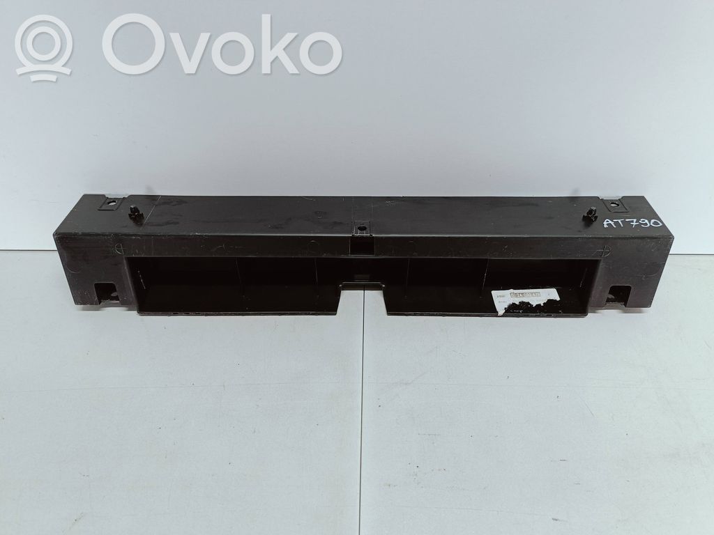 Front bumper mounting bracket   622409247R,AT790,BCB092550