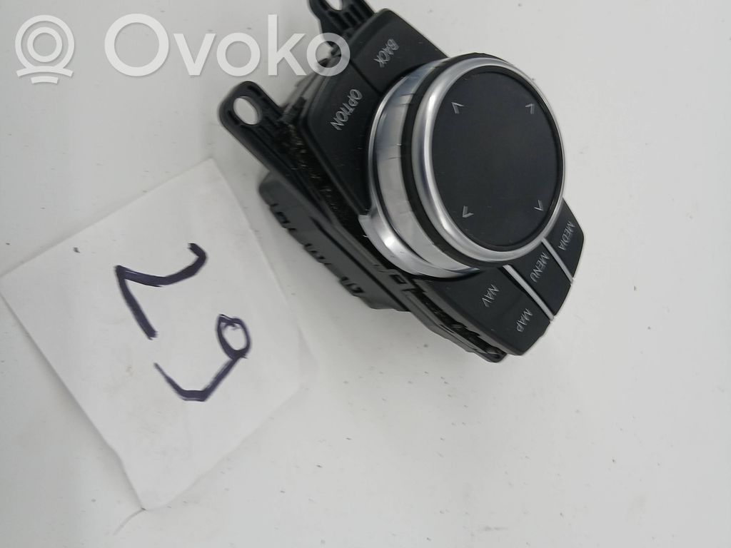 BMW 5 G30 G31 G38 Multimediju kontrolieris 