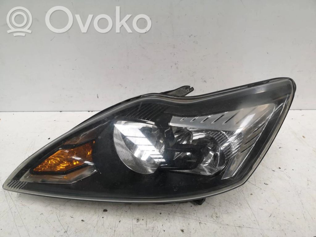 Headlight/headlamp   8M5113101CF