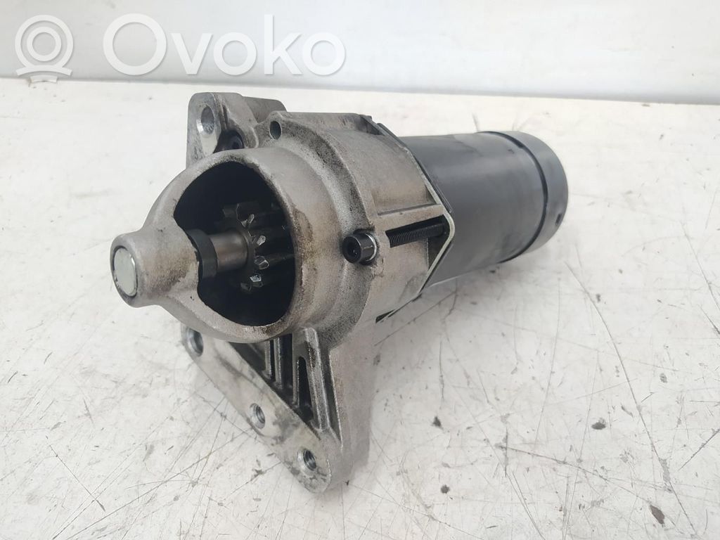 Стартер   8EA011610181