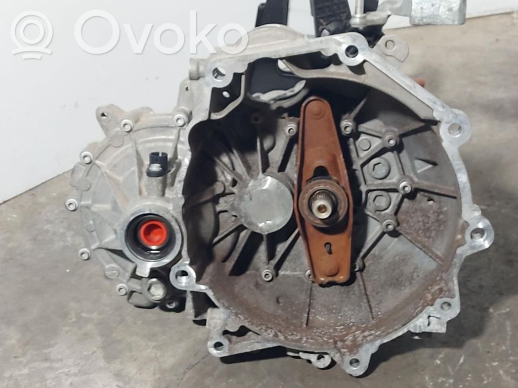 Skoda Fabia Mk3 (NJ) Scatola del cambio manuale a 5 velocità 