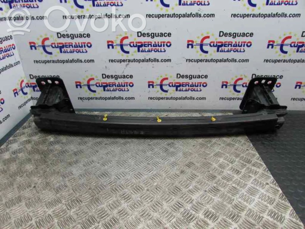 Ford Fiesta Etupuskurin reuna 