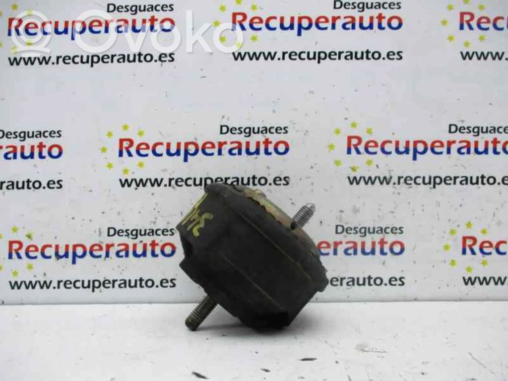 BMW 3 E46 Engine mounting bracket 