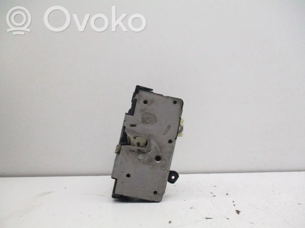 Etuoven lukko   13258271EE