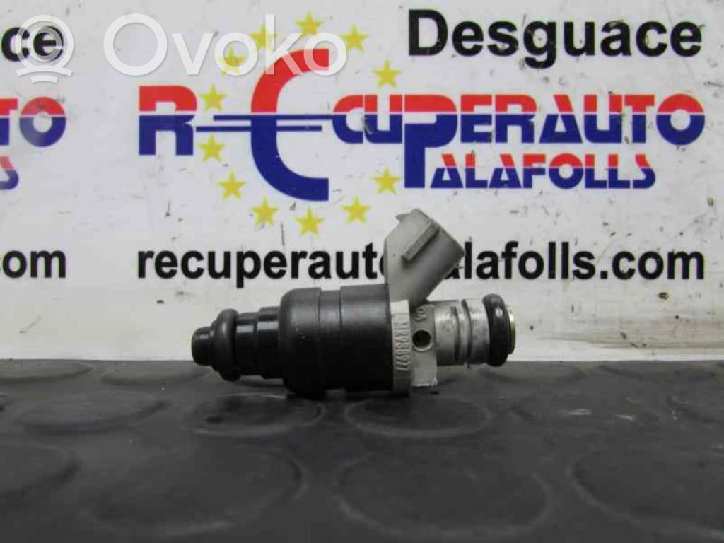 Inyector de combustible   MR988977