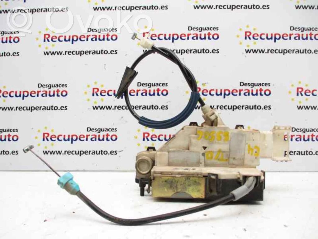 Citroen C4 I Takaoven lukko 
