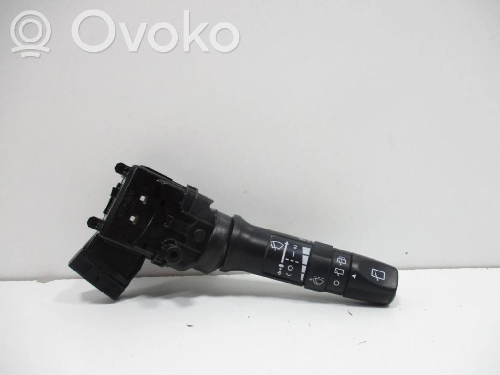 Interruptor del limpiaparabrisas   934204L760