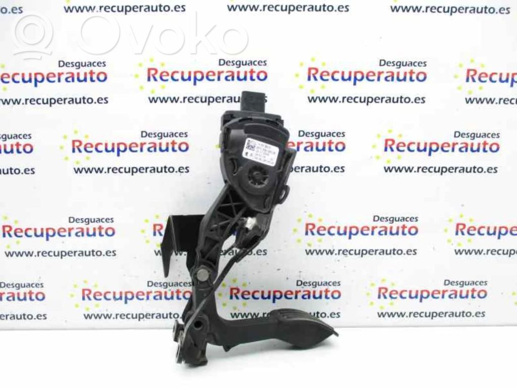 Pedal del acelerador   1400838880