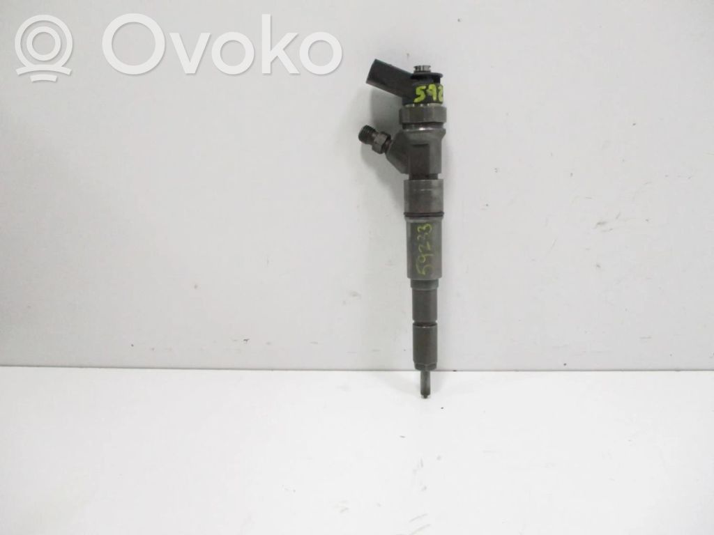 Fuel injector   7793836