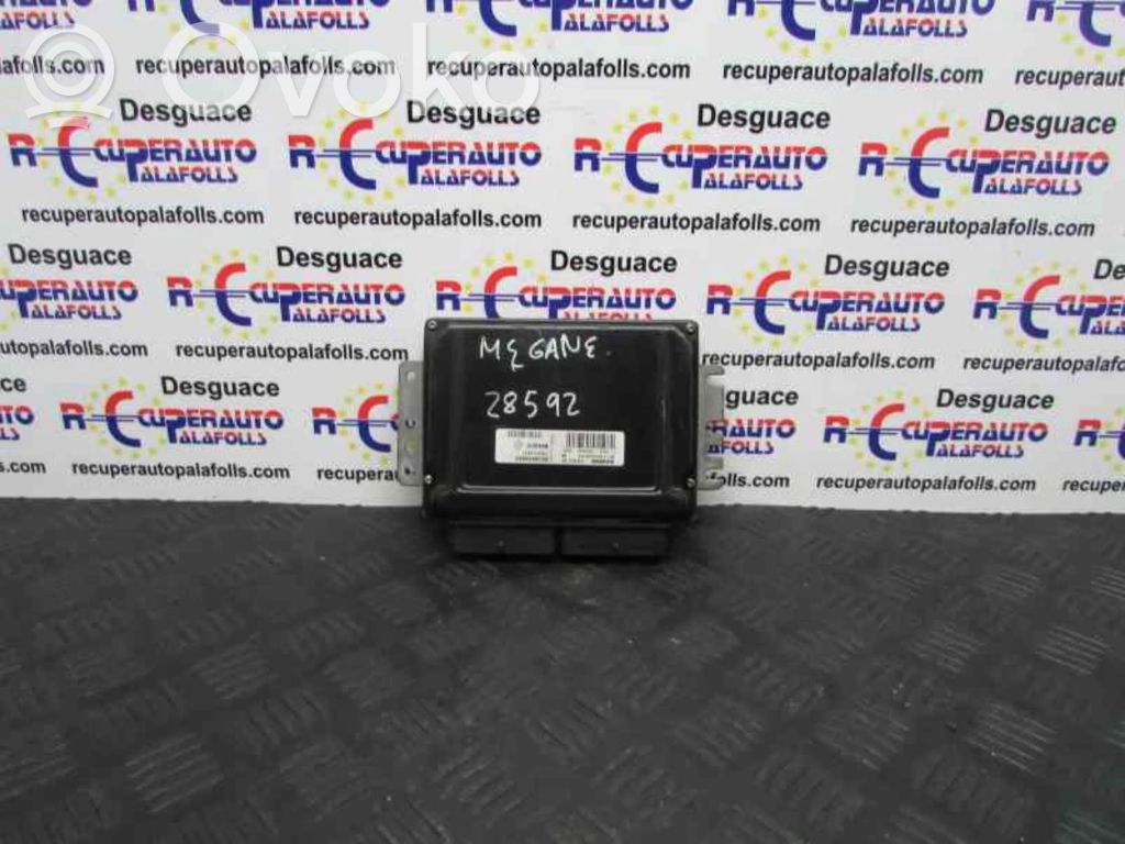 Engine control unit/module ECU   8200035692
