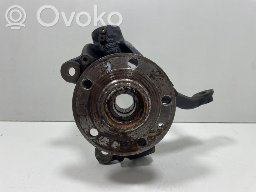 Volkswagen Golf VII Fuso a snodo con mozzo ruota anteriore 