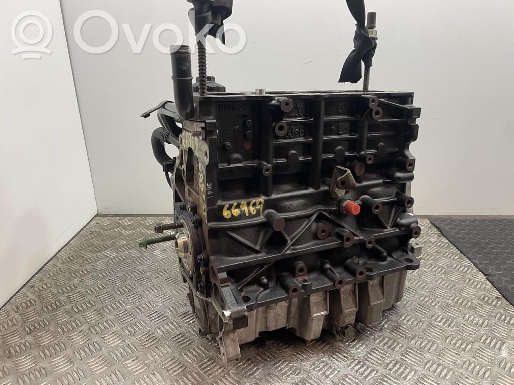 Volkswagen PASSAT Muu moottorin osa 