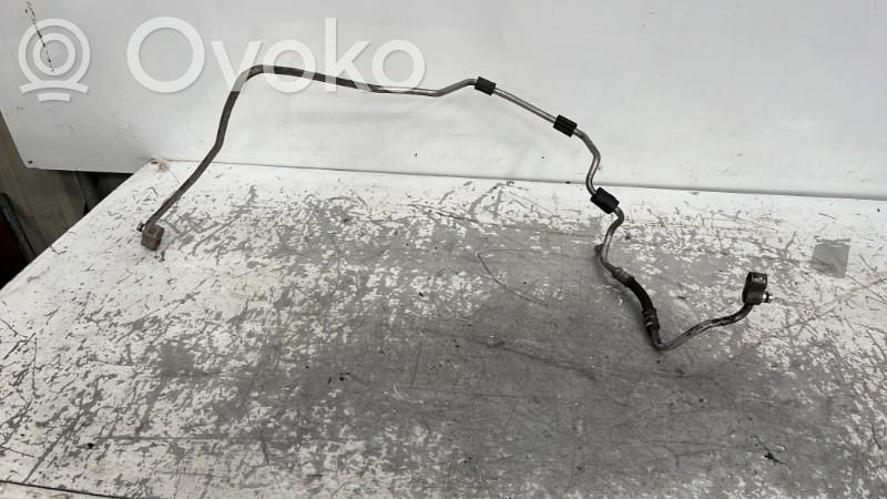 Ilmastointilaitteen putki (A/C)