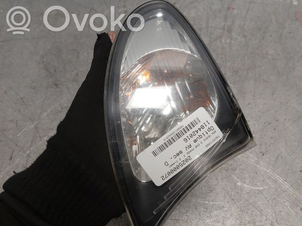 Front fender indicator light   63137165850