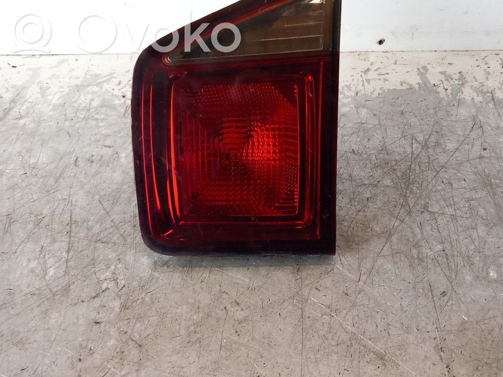 Chevrolet Orlando Takaluukun takavalot 