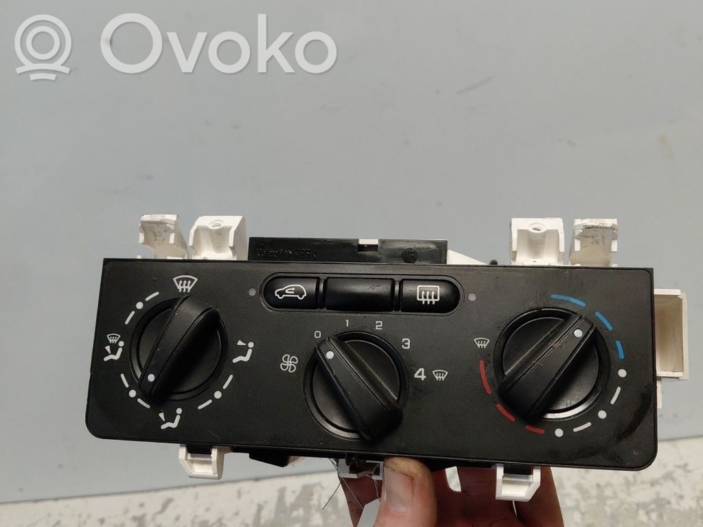 Climate control unit   00006452F7
