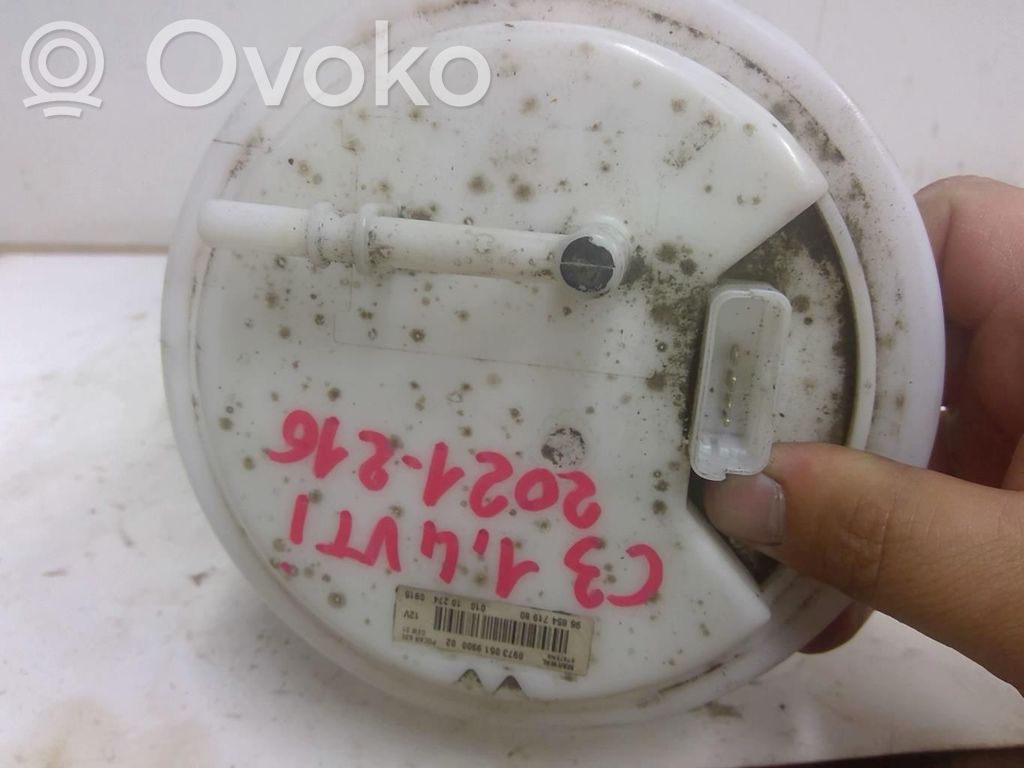 Bomba interna de combustible